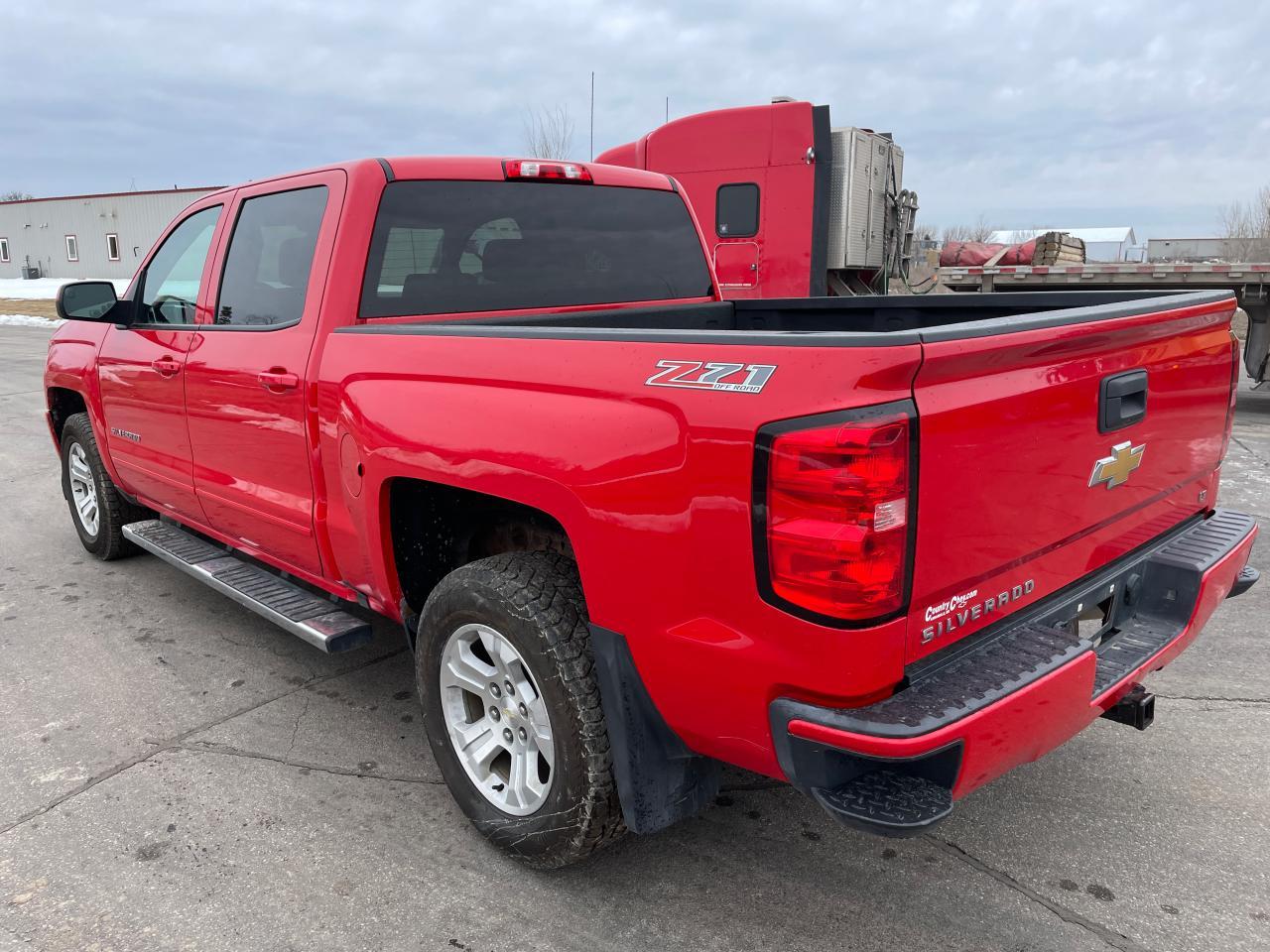 2017 CHEVROLET SILVERADO - Фото 2