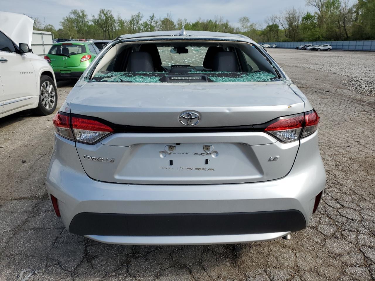 2021 TOYOTA COROLLA LE - Фото 6