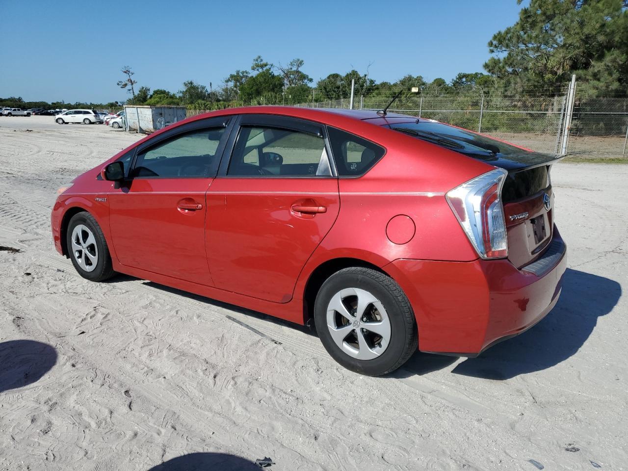 2013 TOYOTA PRIUS - Фото 2