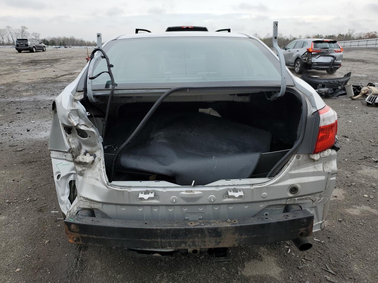 2014 TOYOTA COROLLA L - Фото 6