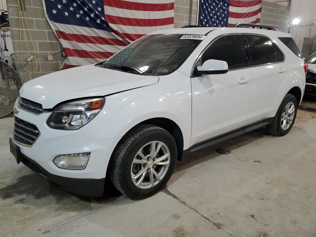 2017 CHEVROLET EQUINOX LT car image