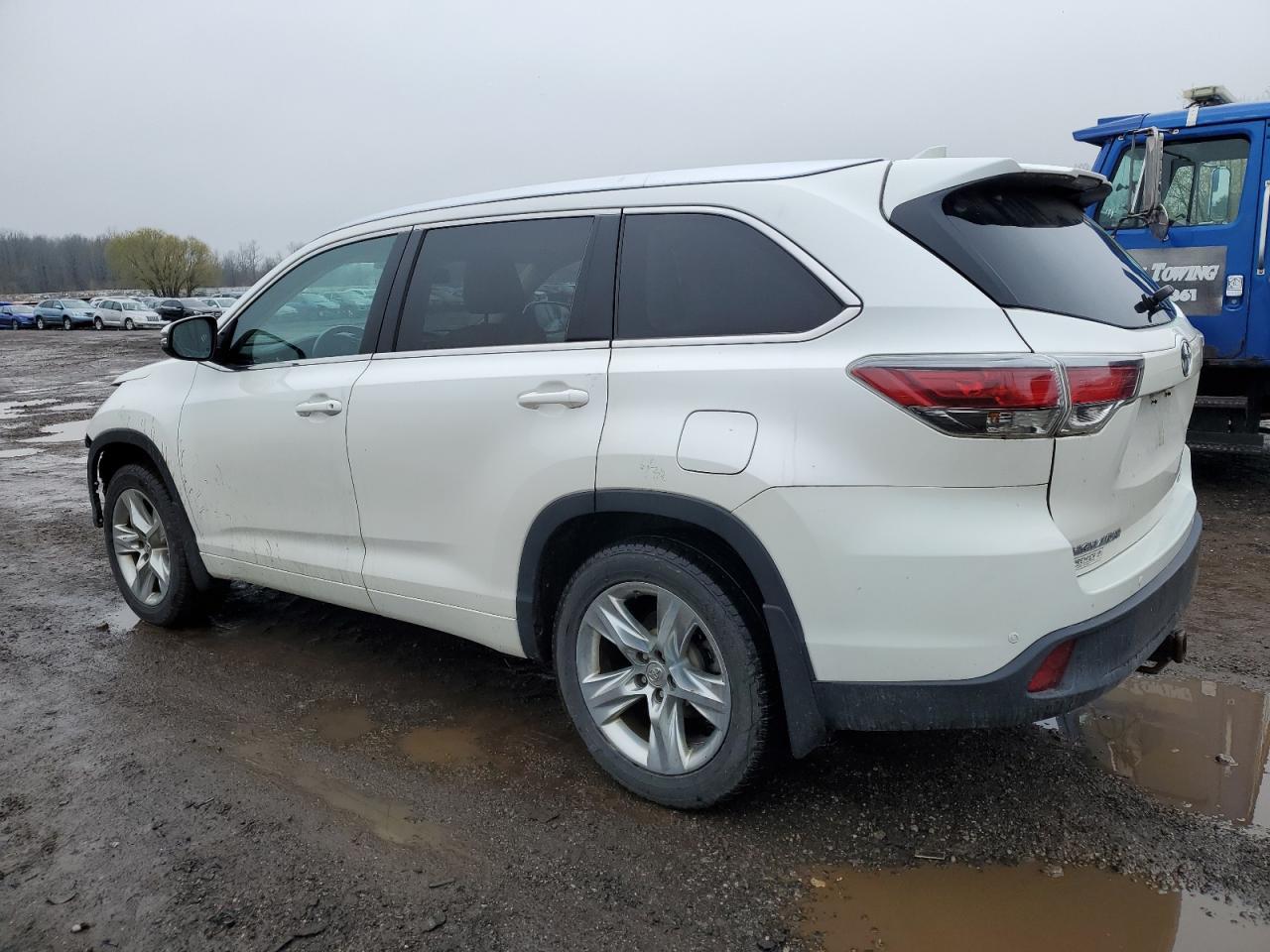 2015 TOYOTA HIGHLANDER - Фото 2