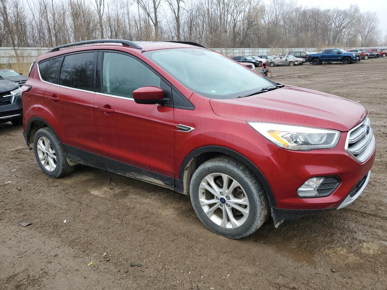 2017 FORD ESCAPE SE - Image 4