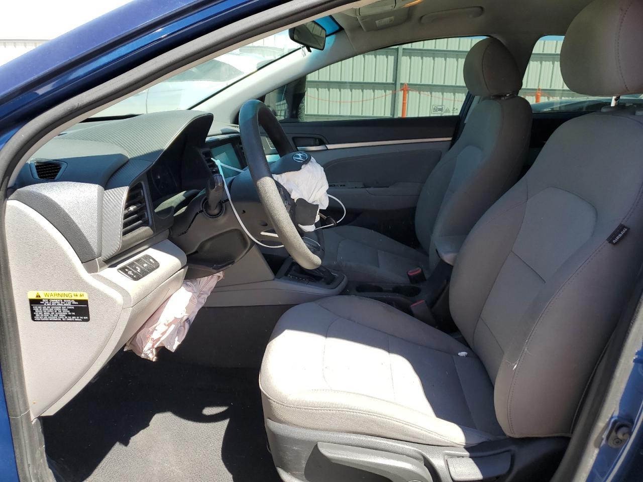 2019 HYUNDAI ELANTRA SE - Image 7