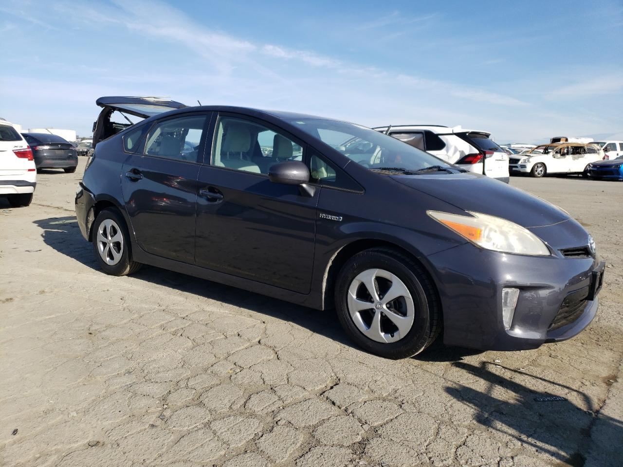 2013 TOYOTA PRIUS - Фото 4