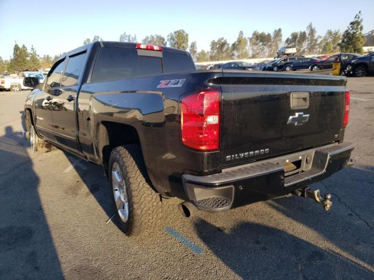 2017 CHEVROLET SILVERADO - Фото 2