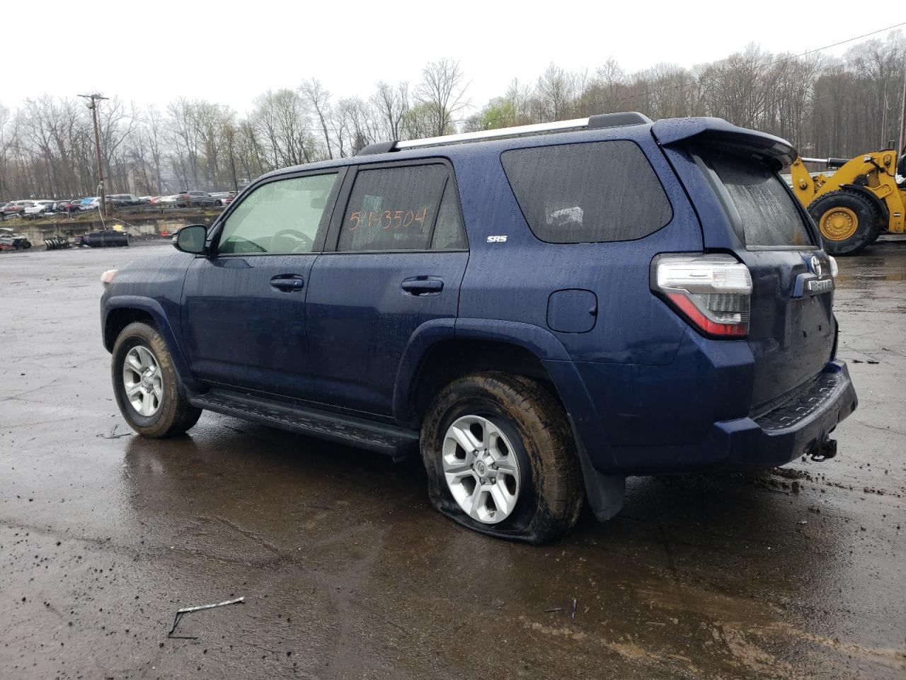 2019 TOYOTA 4RUNNER SR - Фото 2