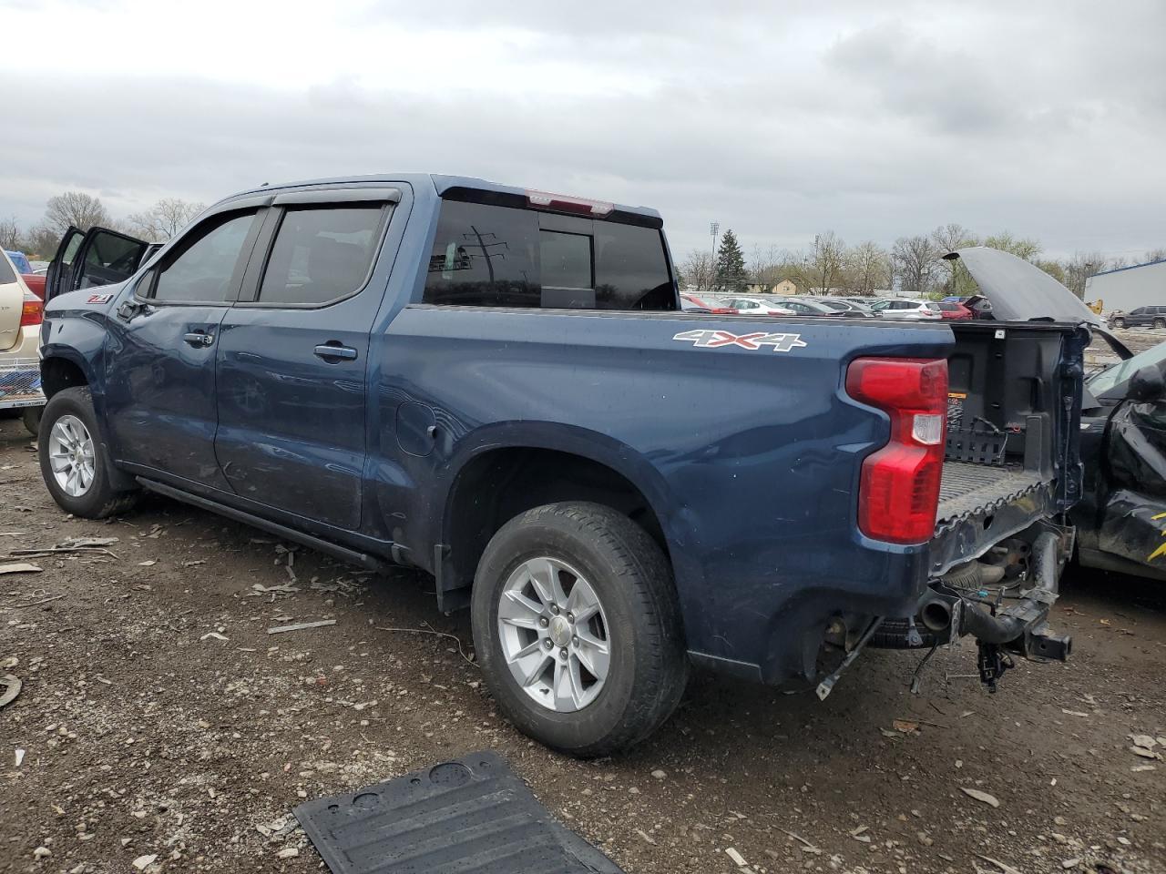2019 CHEVROLET SILVERADO - Image 2
