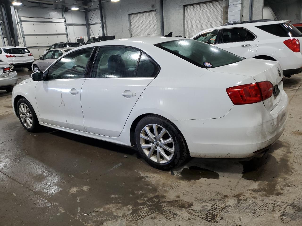 2014 VOLKSWAGEN JETTA SE - Image 2