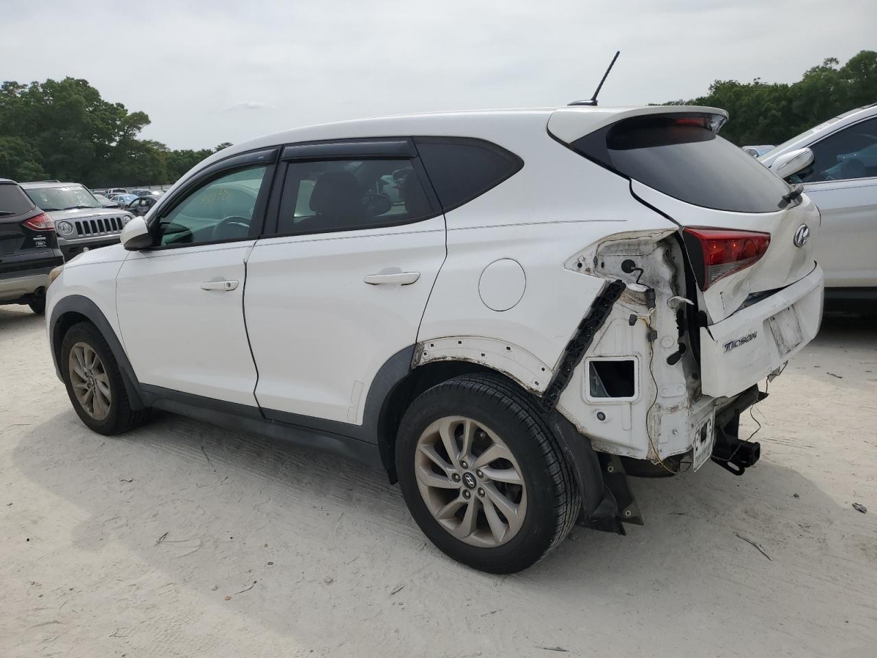 2016 HYUNDAI TUCSON SE - Фото 2