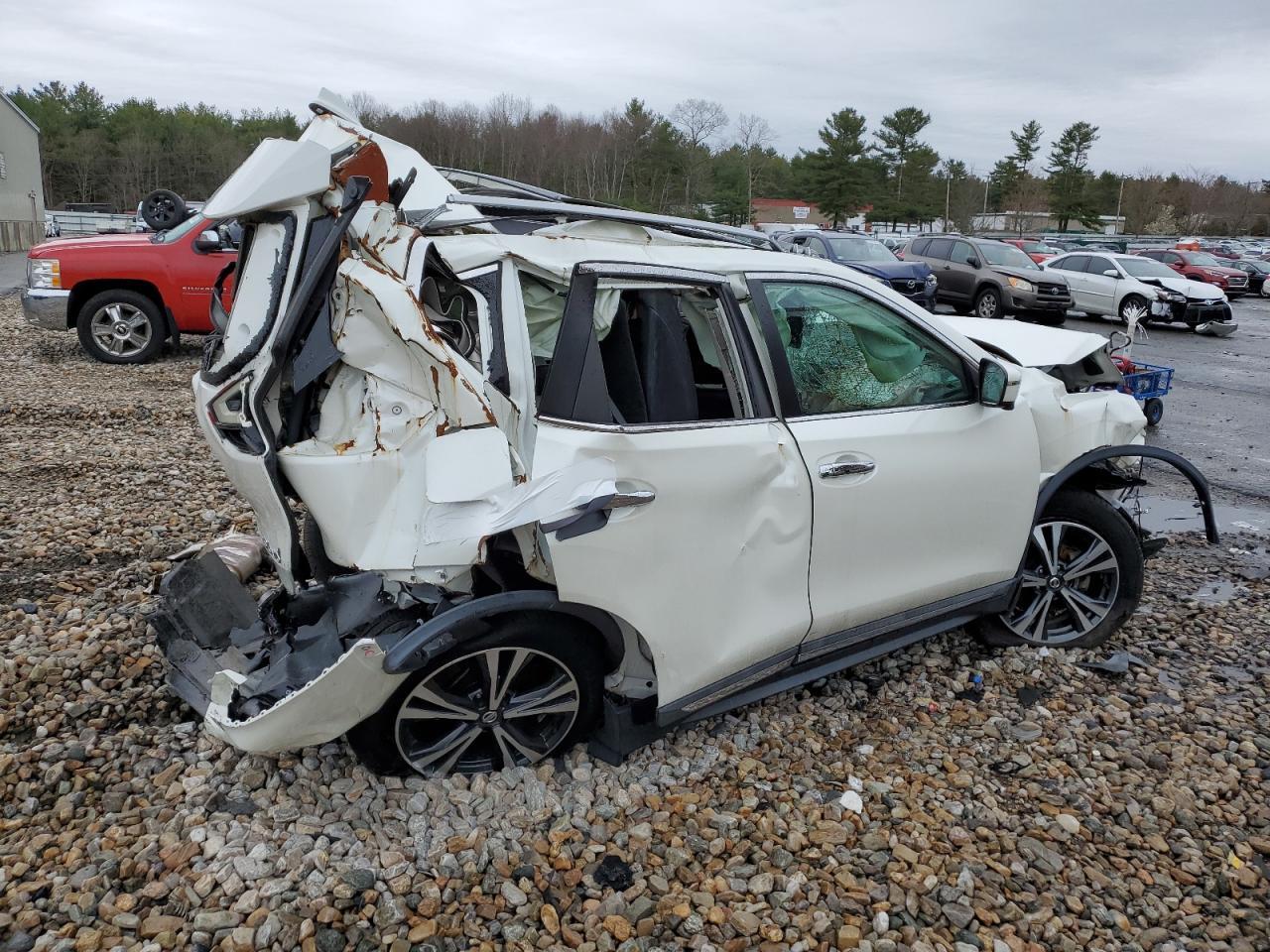 2017 NISSAN ROGUE SV - Image 3
