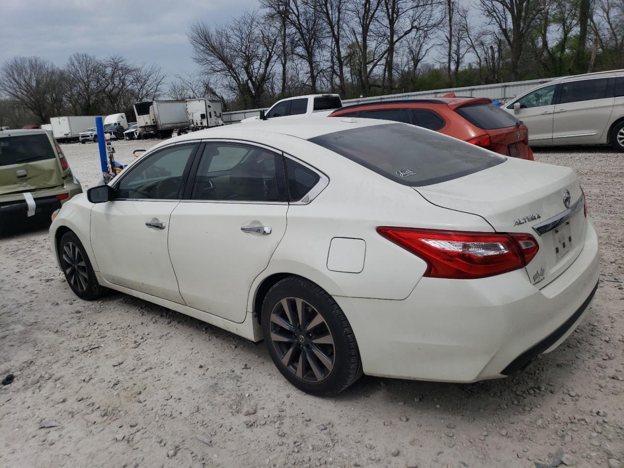 2016 NISSAN ALTIMA 2.5 - Фото 2