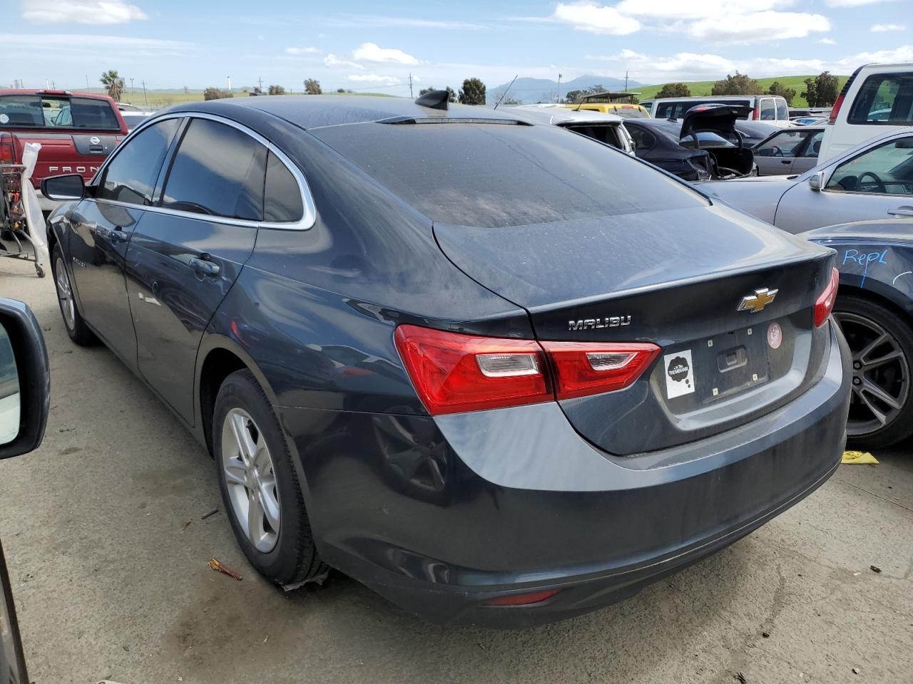 2019 CHEVROLET MALIBU LS - Фото 2