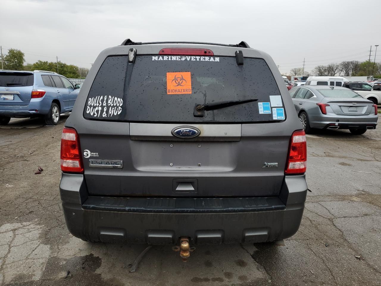 2010 FORD ESCAPE XLT - Image 6