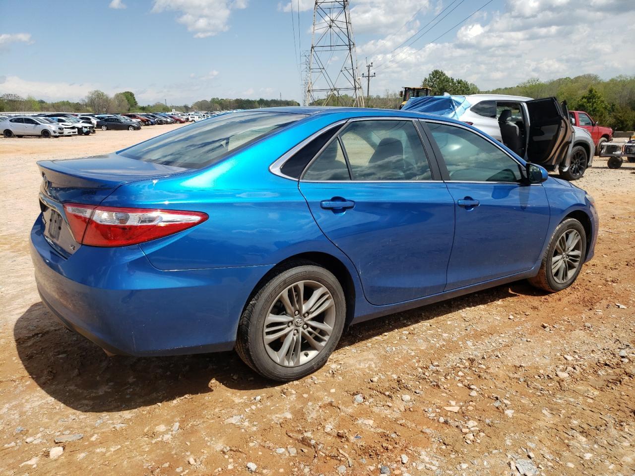 2017 TOYOTA CAMRY LE - Image 3