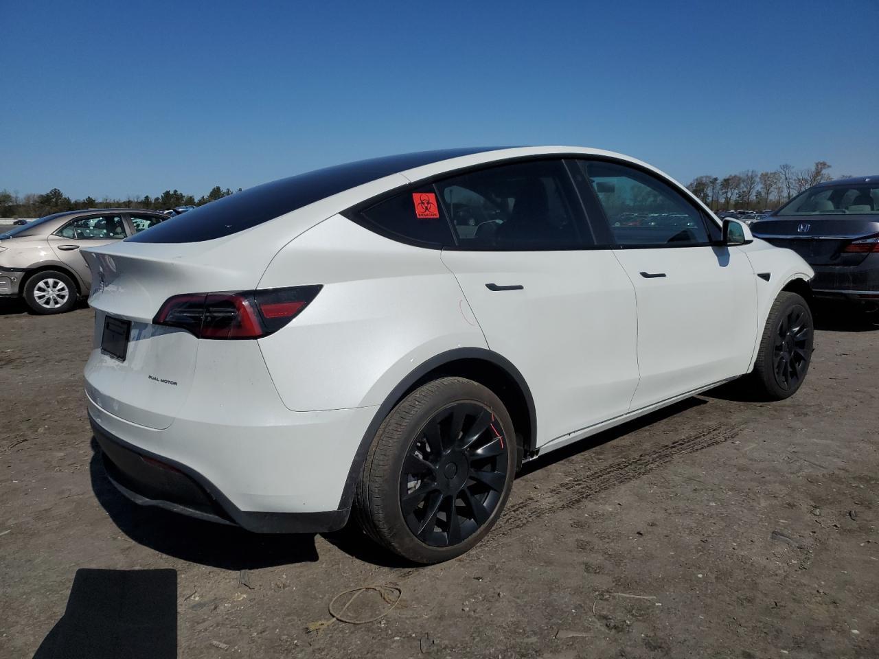 2023 TESLA MODEL Y - Image 3