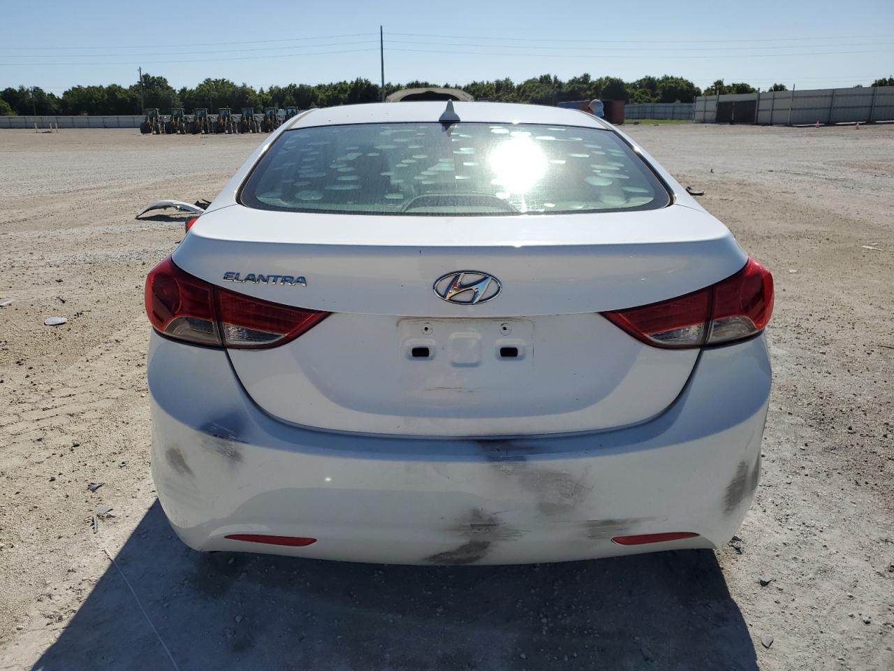 2013 HYUNDAI ELANTRA GL - Image 6