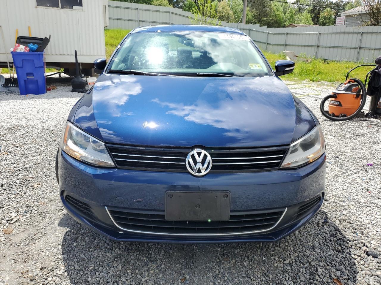 2014 VOLKSWAGEN JETTA SE - Image 5