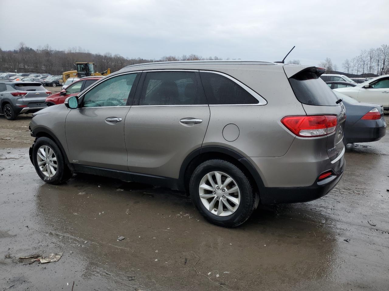 2017 KIA SORENTO LX - Image 2