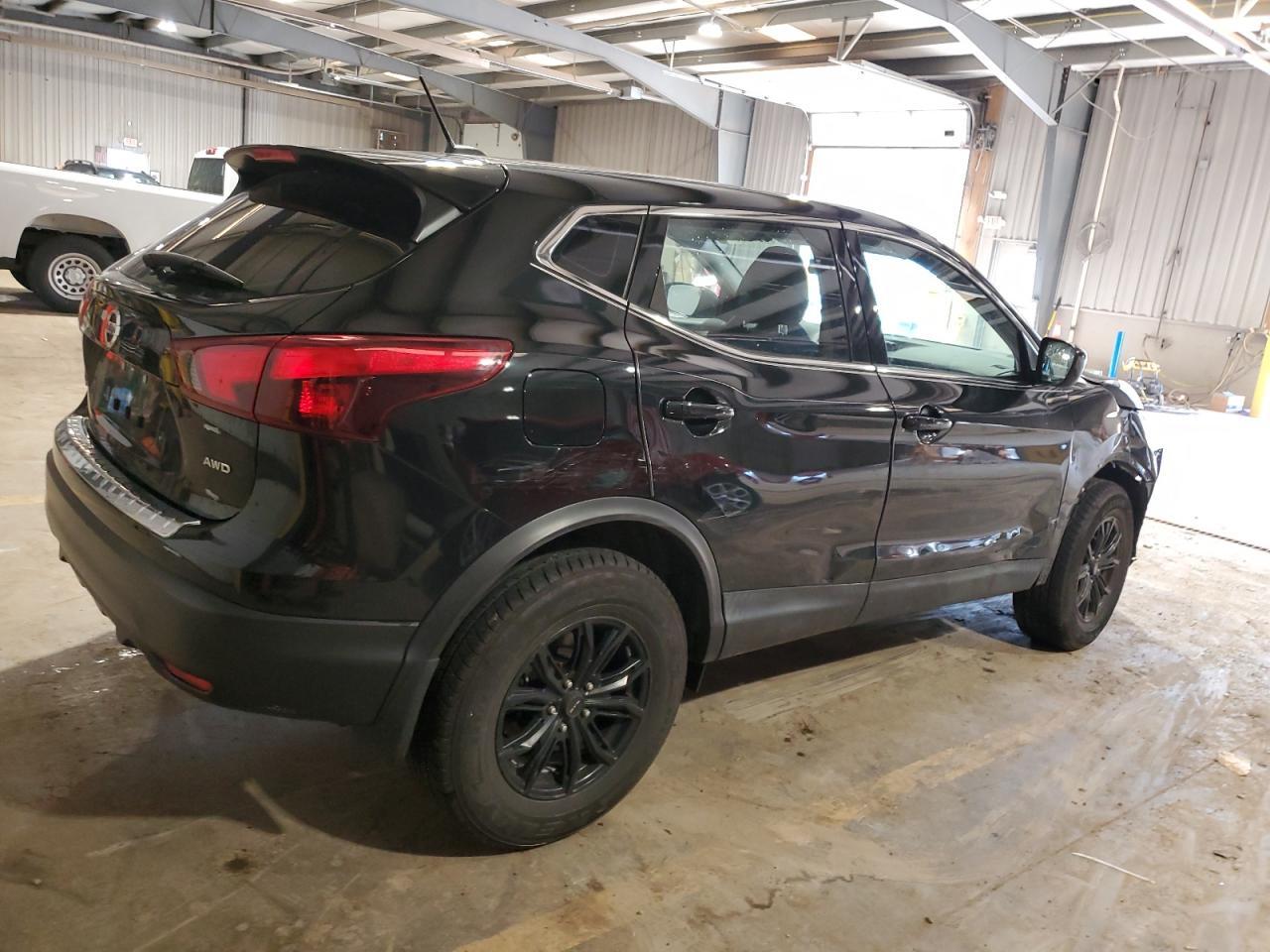 2018 NISSAN ROGUE SPOR - Image 3