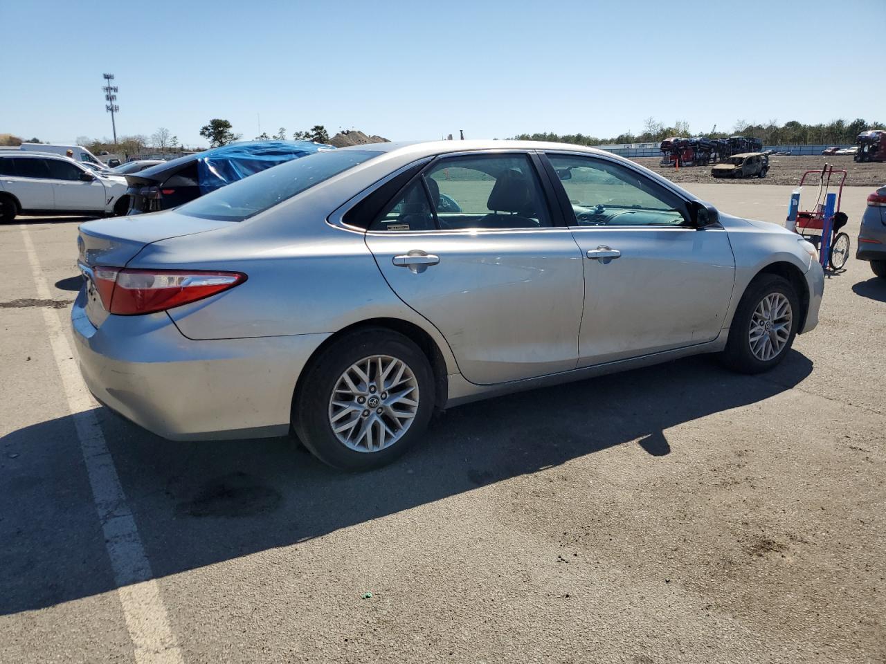 2017 TOYOTA CAMRY LE - Image 3