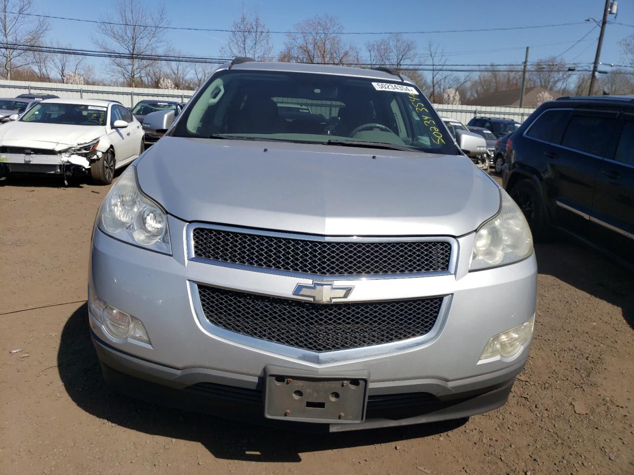 2011 CHEVROLET TRAVERSE L - Image 5