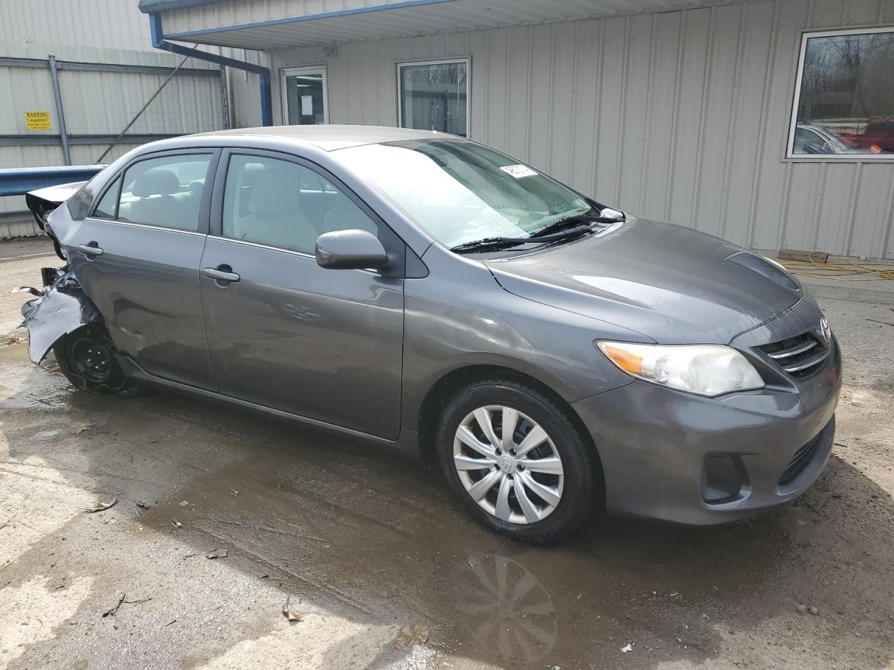 2013 TOYOTA COROLLA BA - Фото 4