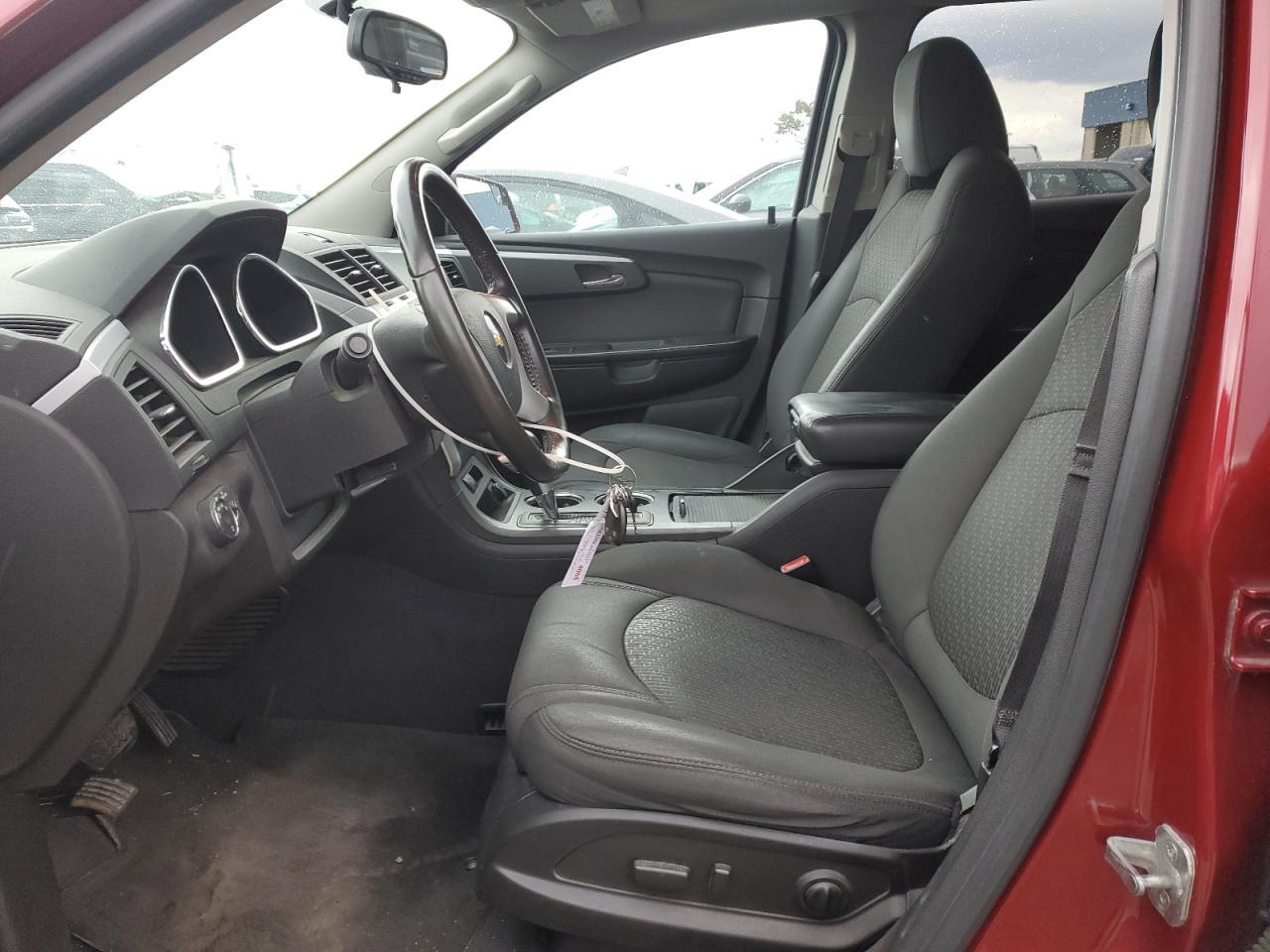 2011 CHEVROLET TRAVERSE L - Image 7