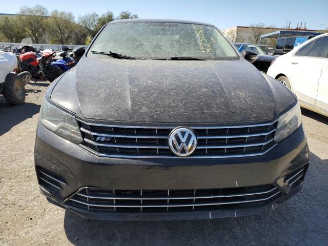 2017 Volkswagen Passat R-Line - Фото 5