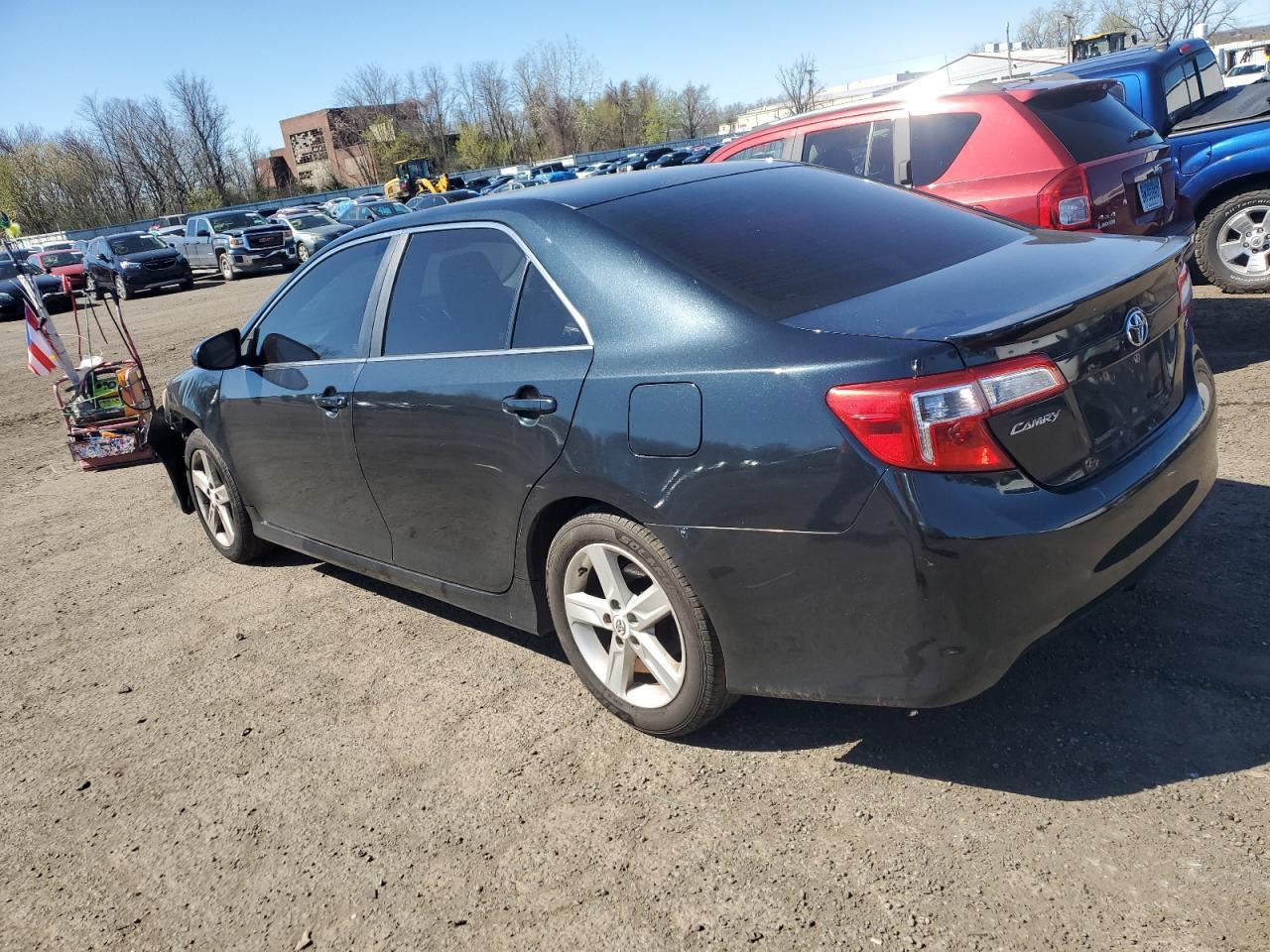 2012 TOYOTA CAMRY BASE - Фото 2