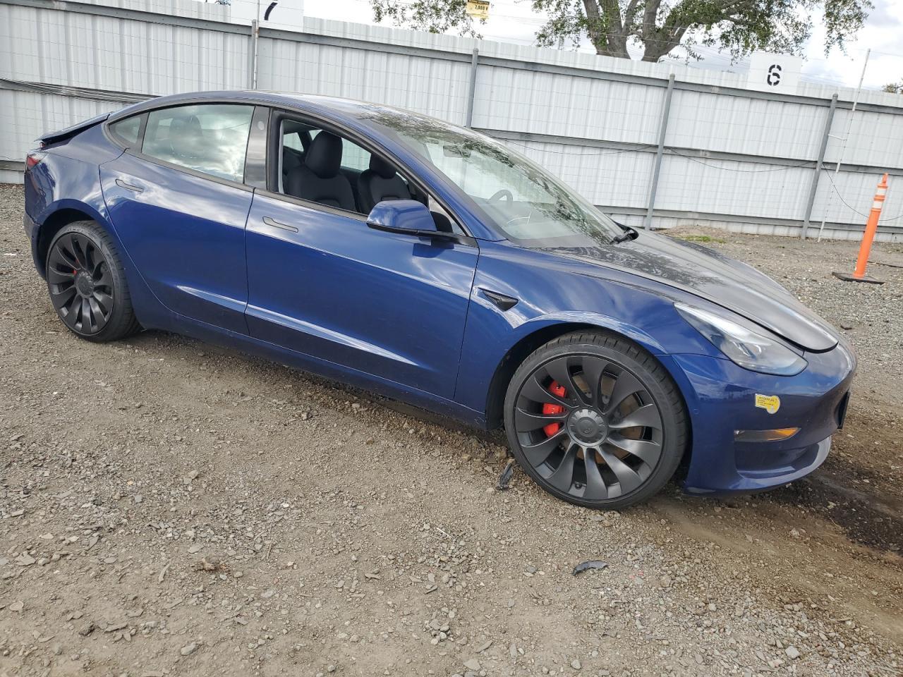 2022 TESLA MODEL 3 - Image 4