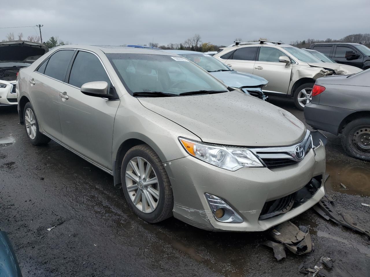 2014 TOYOTA CAMRY L - Image 4