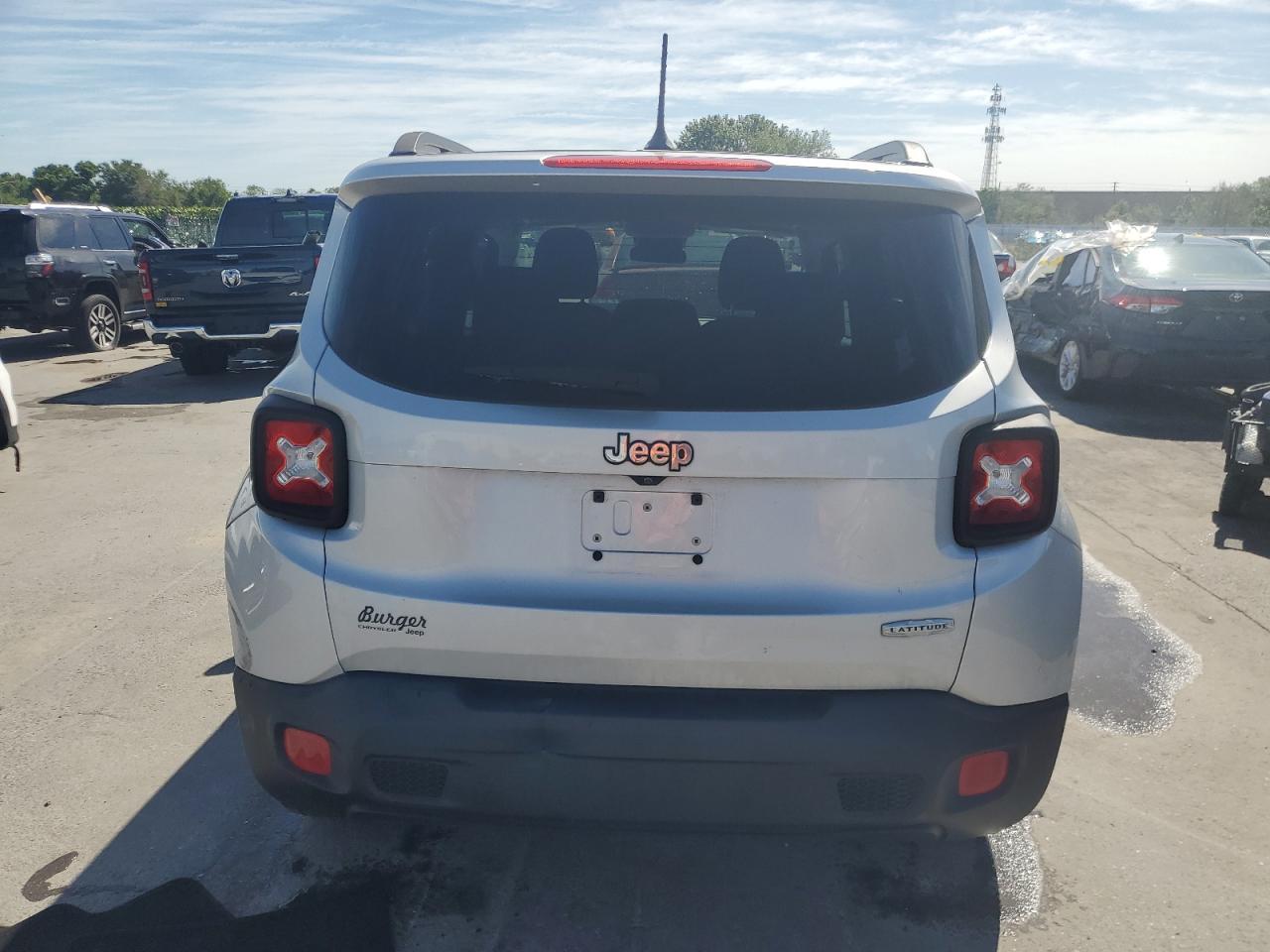 2016 JEEP RENEGADE L - Фото 6
