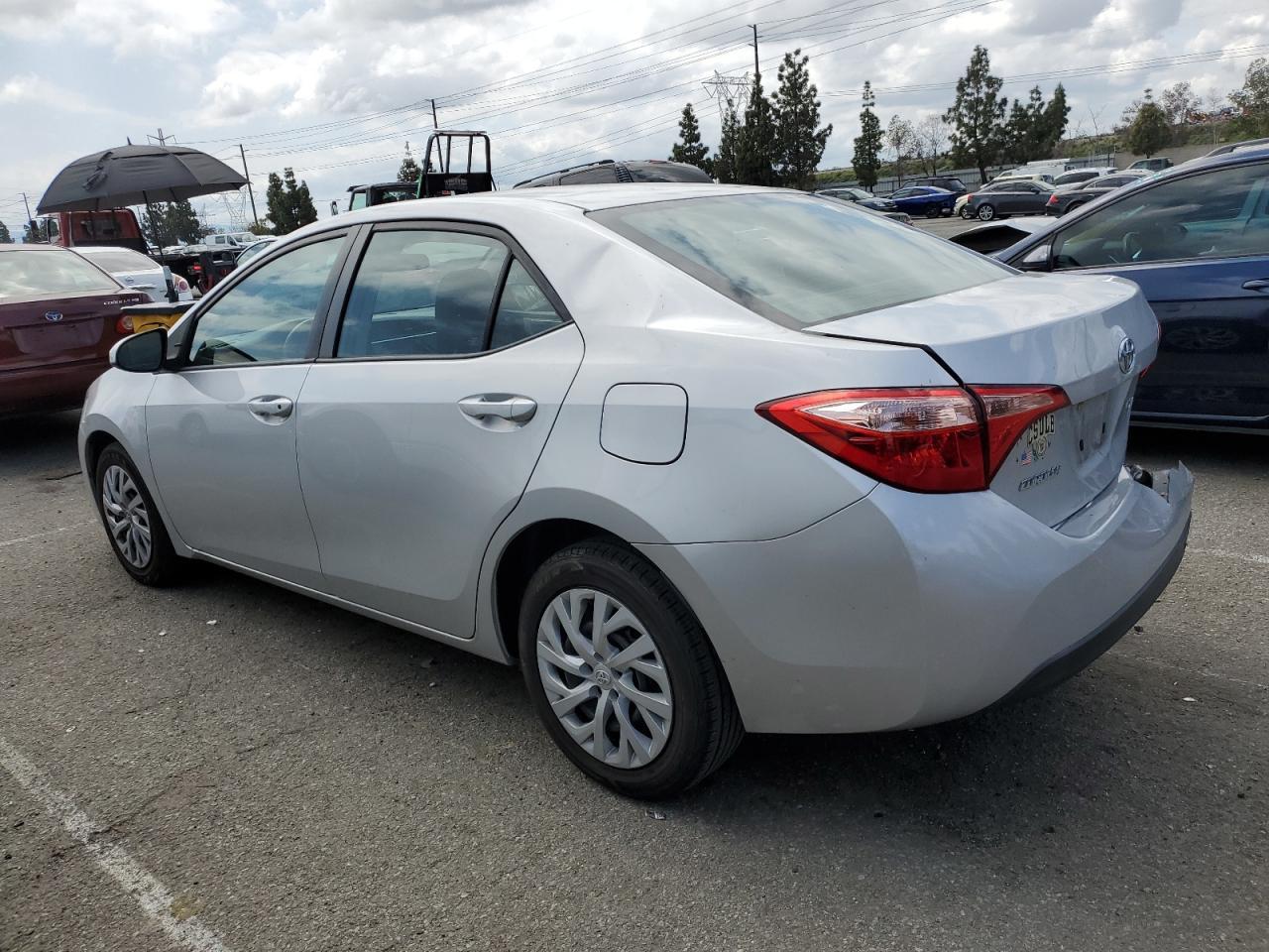 2018 TOYOTA COROLLA L - Фото 2
