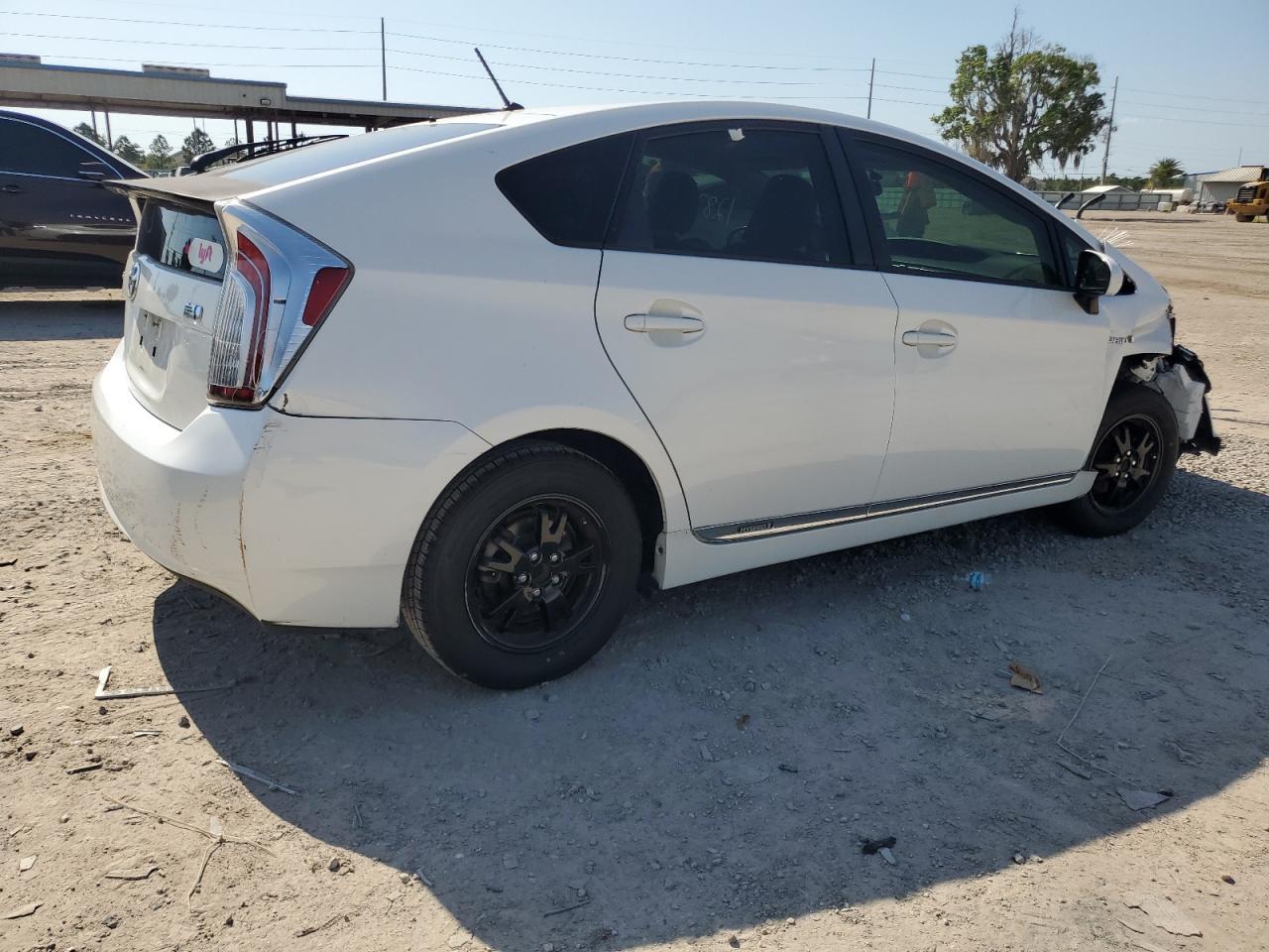 2013 TOYOTA PRIUS - Image 3