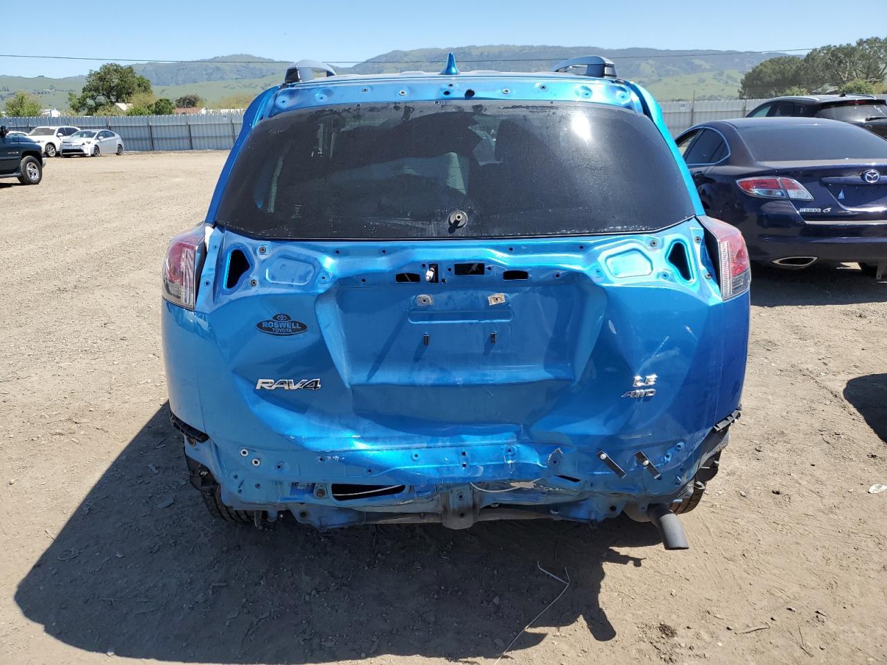 2017 TOYOTA RAV4 LE - Image 6