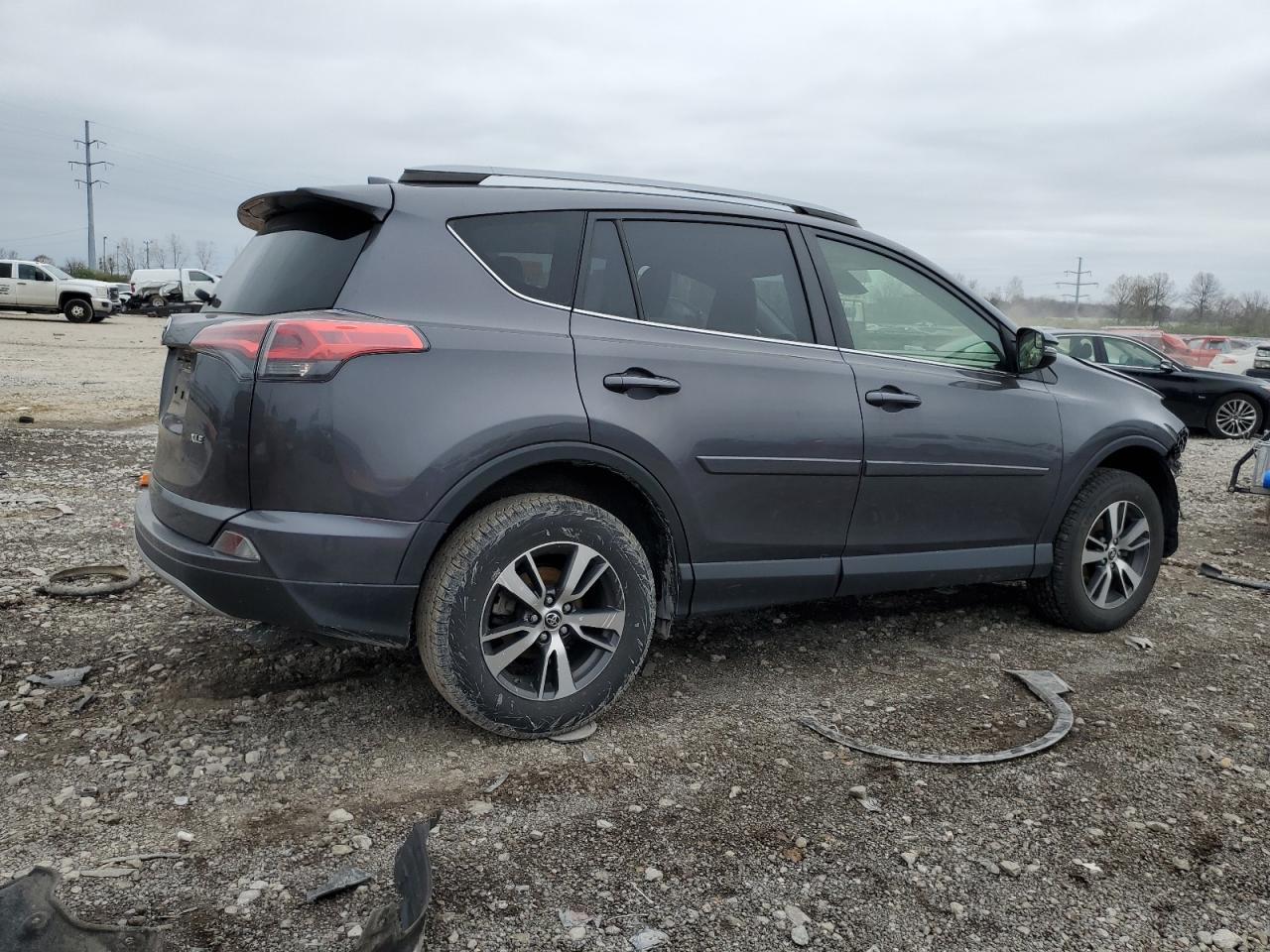 2017 TOYOTA RAV4 XLE - Фото 3