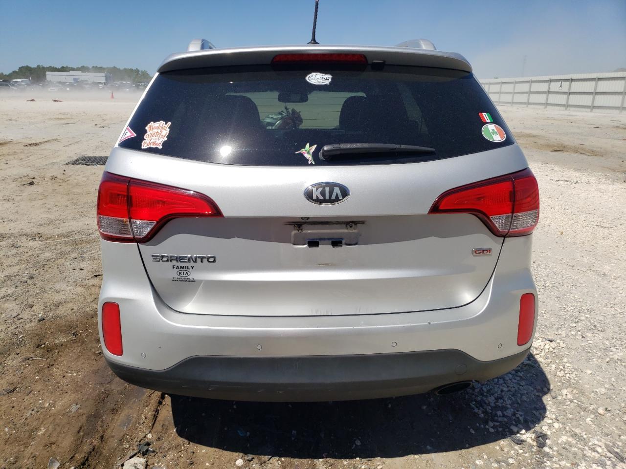 2014 KIA SORENTO LX - Image 6