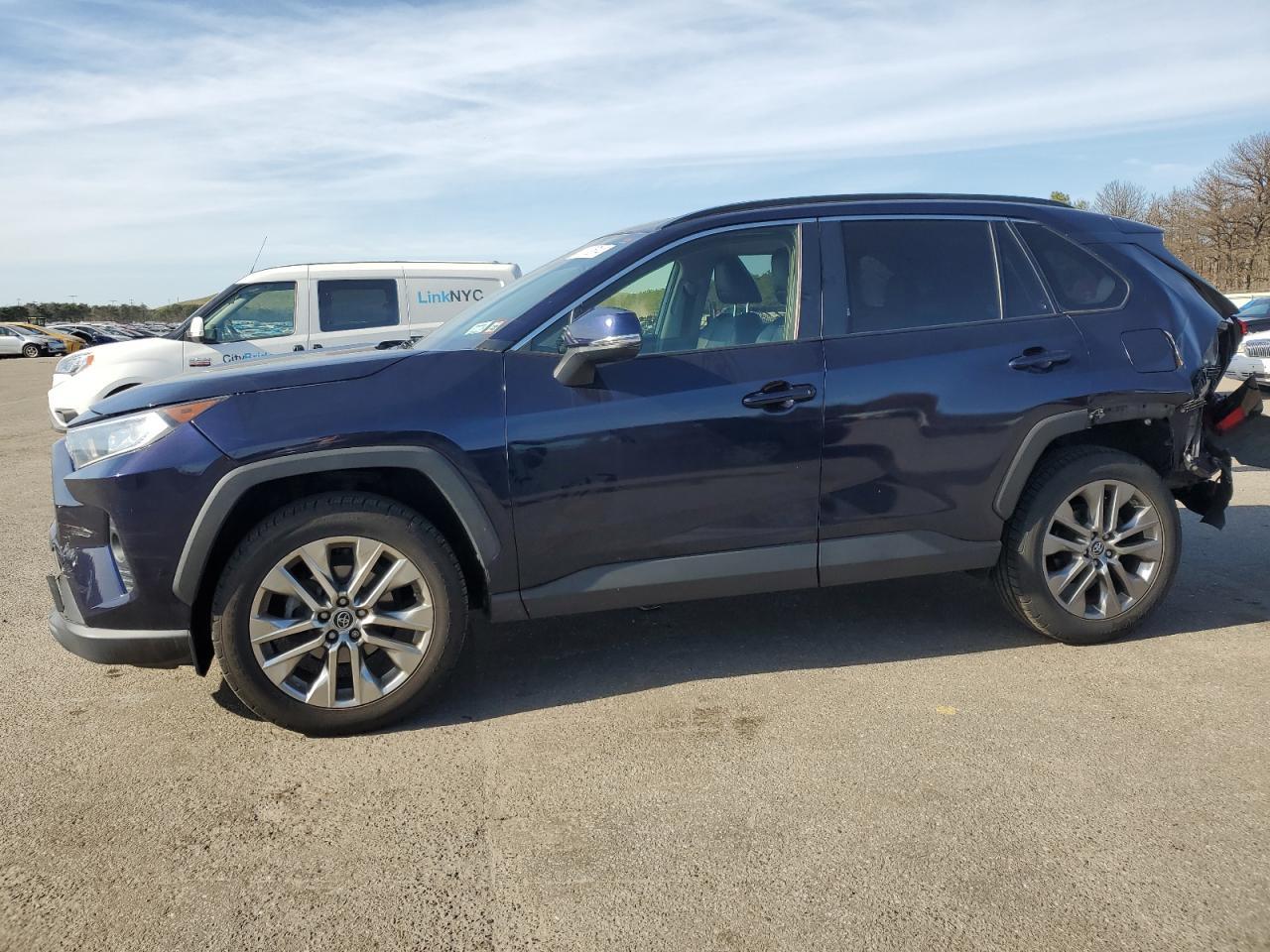 2019 TOYOTA RAV4 XLE P