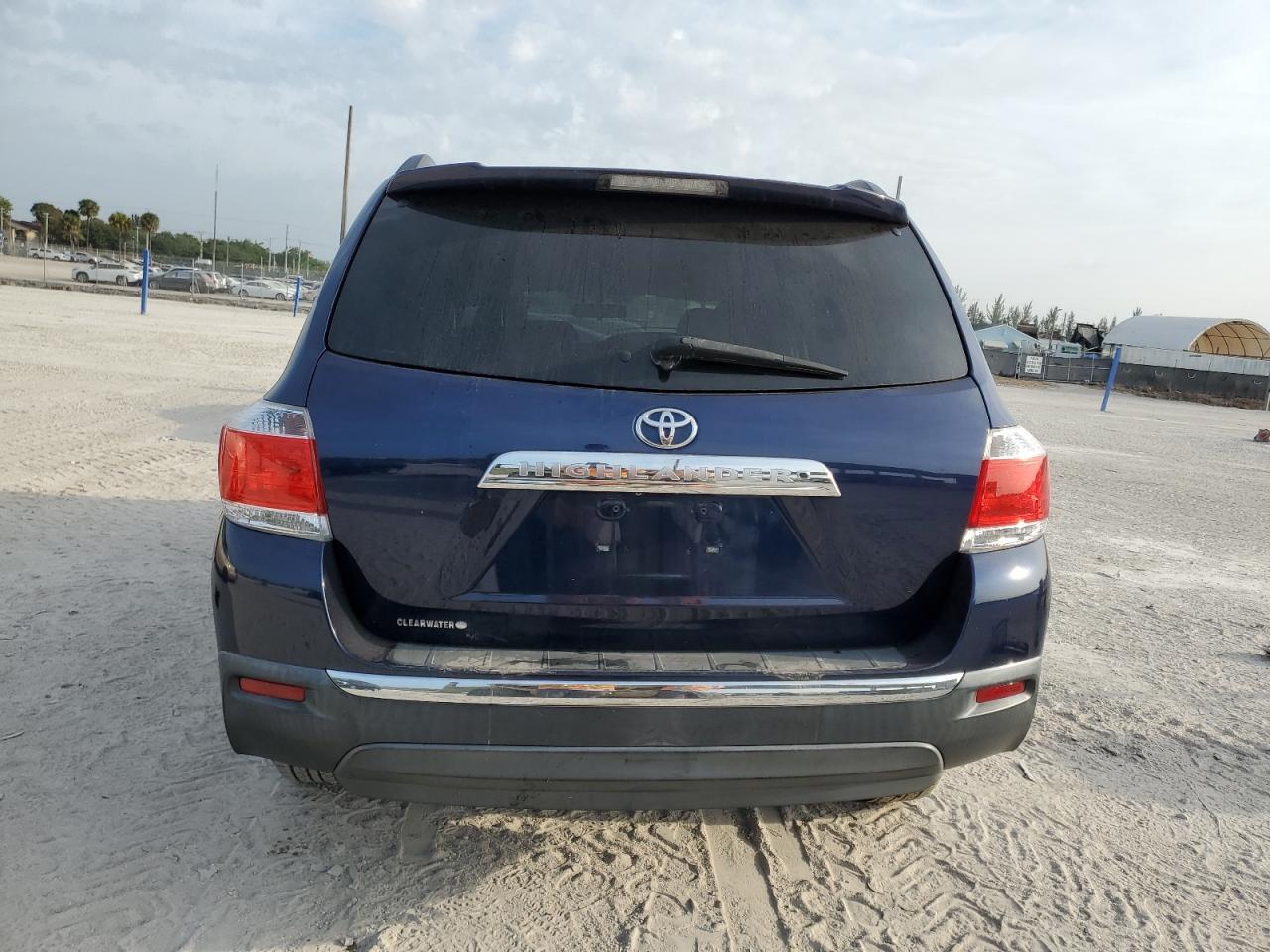 2011 TOYOTA HIGHLANDER - Фото 6