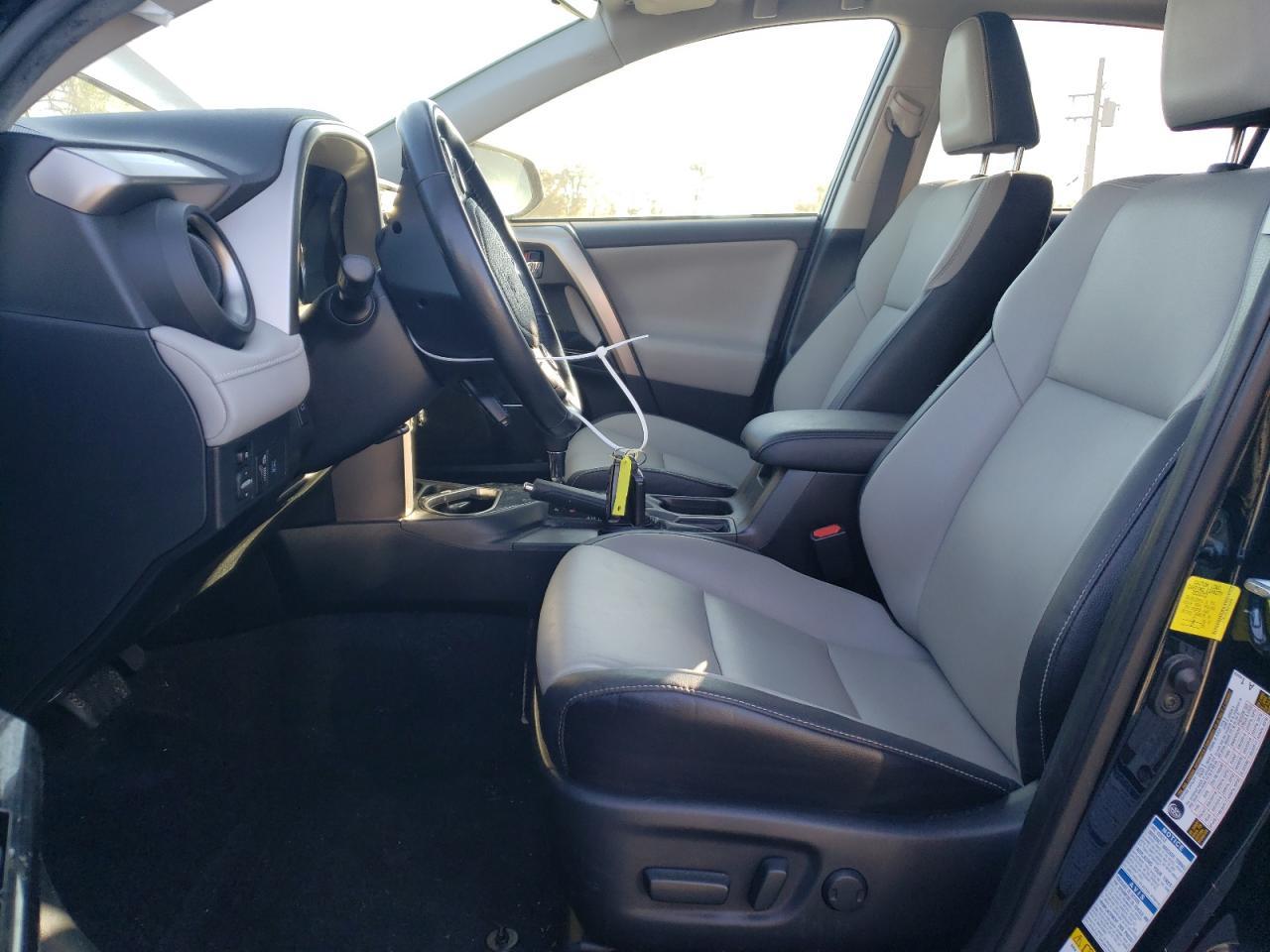 2017 TOYOTA RAV4 HV LI - Image 7