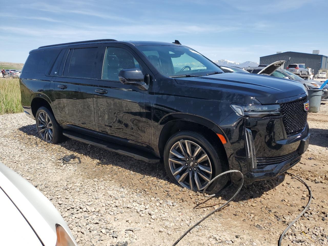 2021 CADILLAC ESCALADE E - Image 4