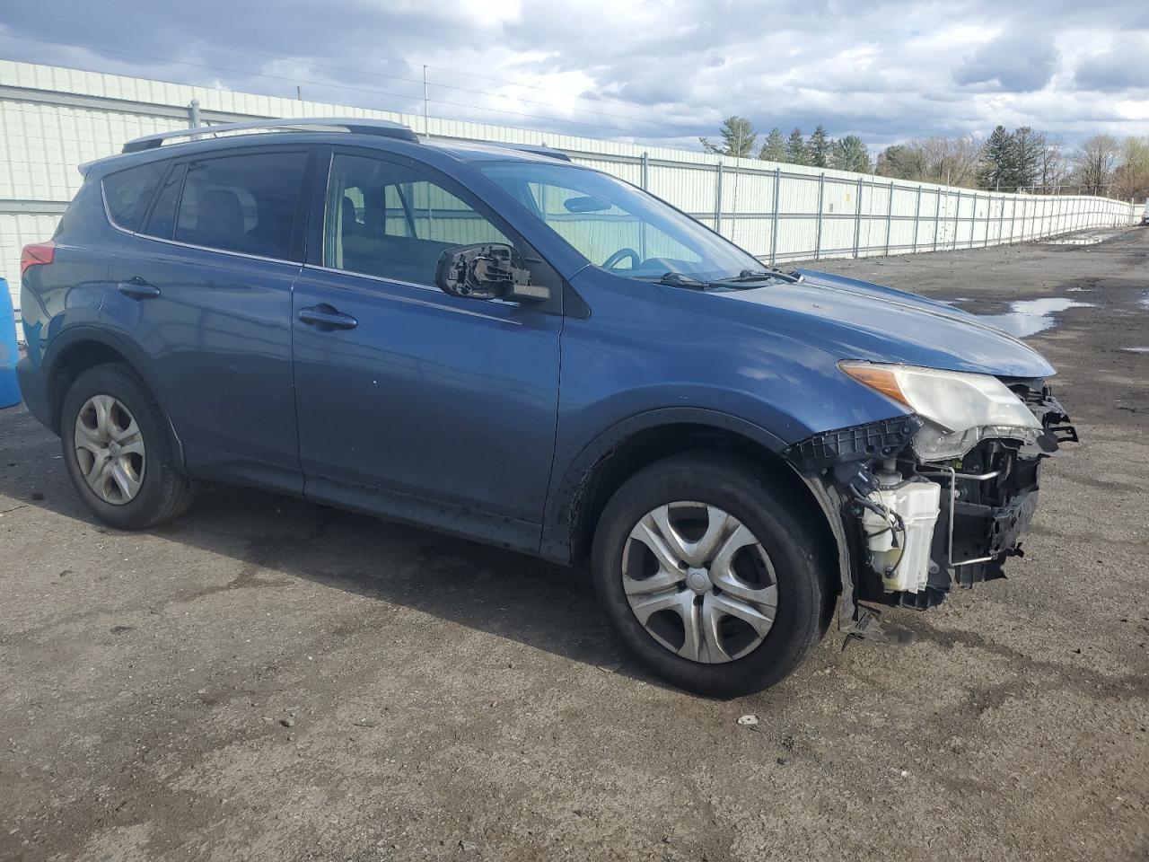 2014 TOYOTA RAV4 LE - Фото 4