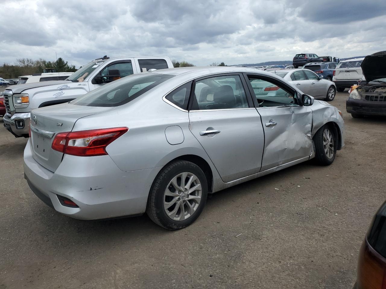 2018 NISSAN SENTRA S - Фото 3