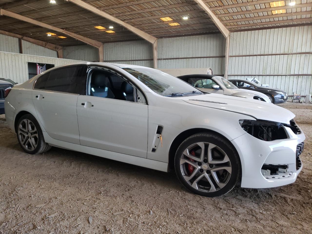 2017 CHEVROLET SS - Image 4