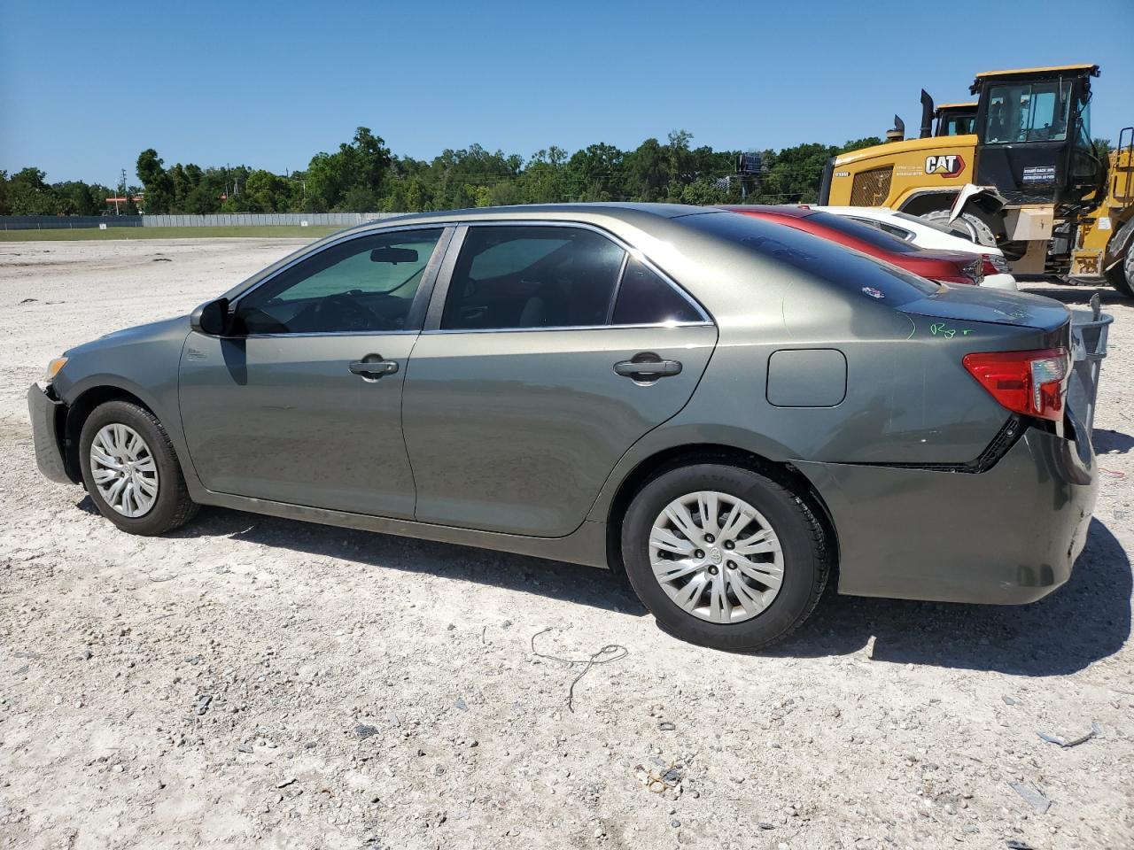 2014 TOYOTA CAMRY L - Фото 2