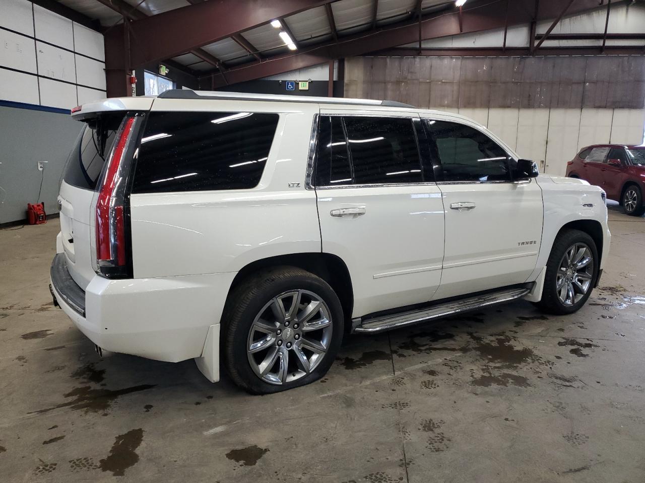 2015 CHEVROLET TAHOE K150 - Фото 3