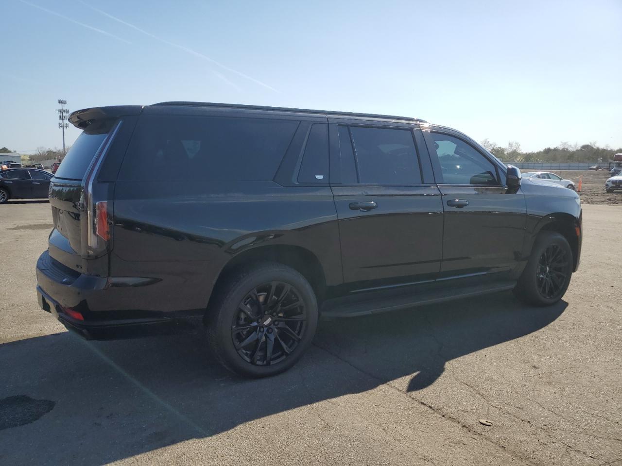2023 CADILLAC ESCALADE E - Image 3