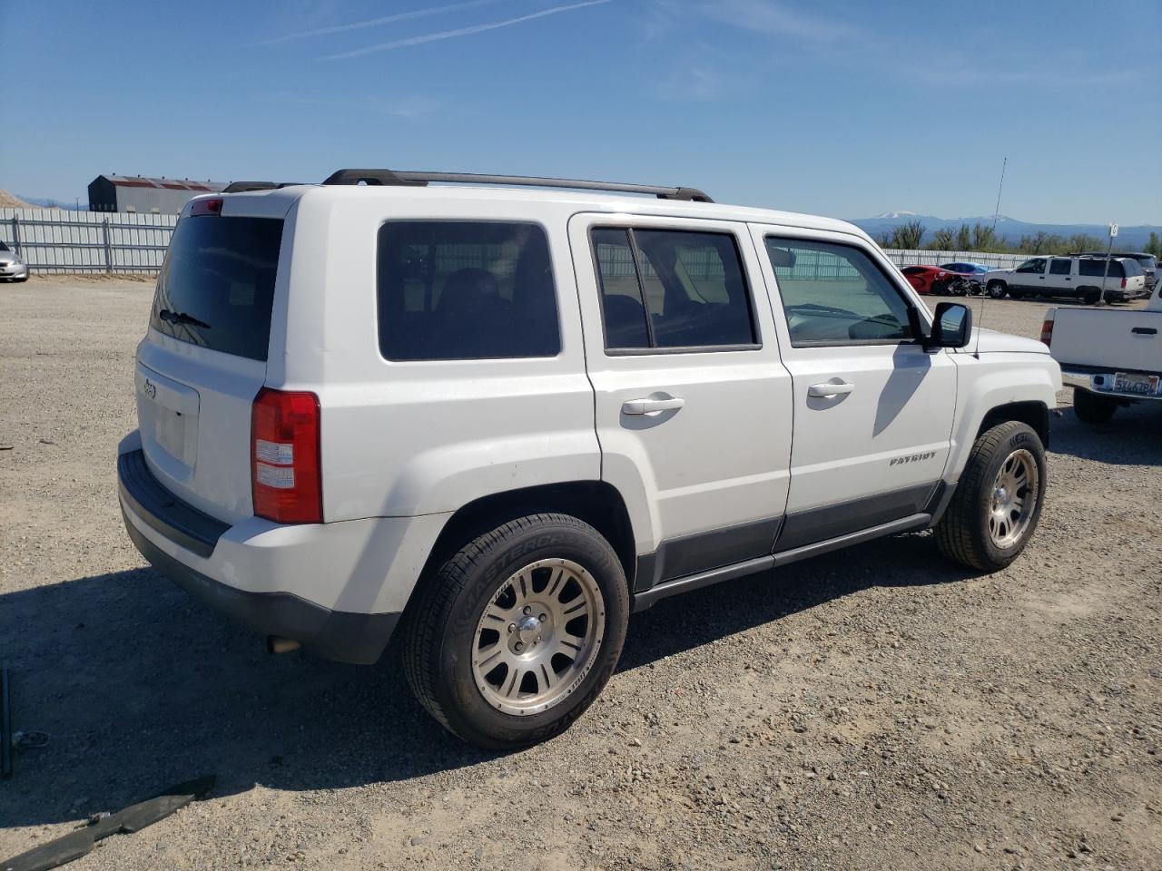 2016 JEEP PATRIOT SP - Image 3