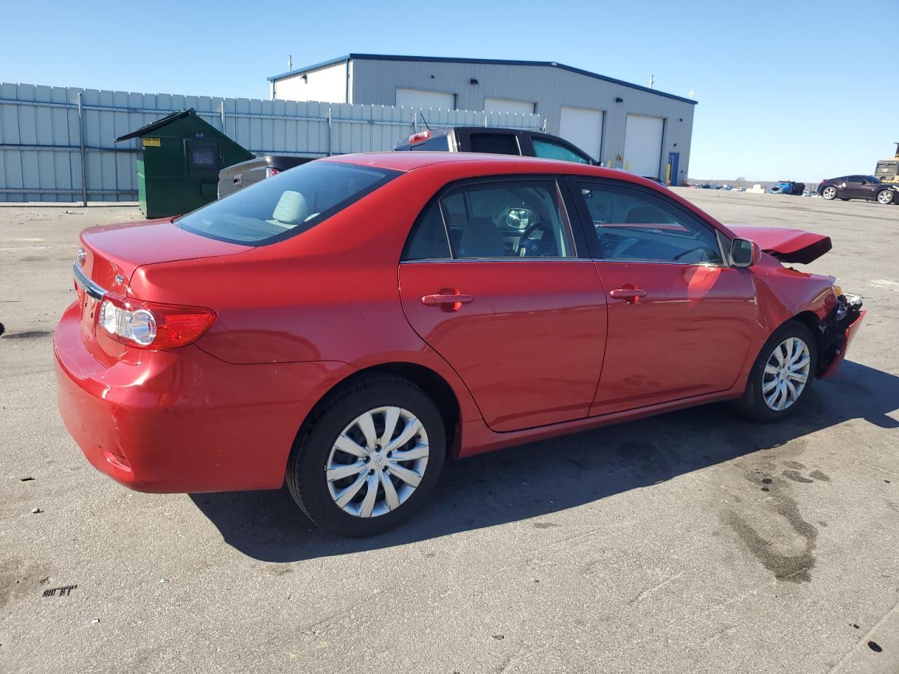 2013 TOYOTA COROLLA BA - Фото 3